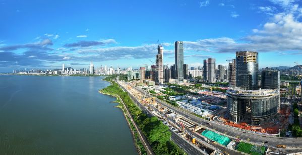 5月27日，（摄影 李小勇  图说：储凌鹏 李小艳）1